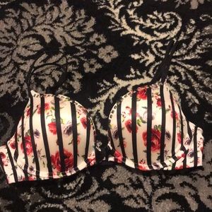 Victoria’s Secret bra